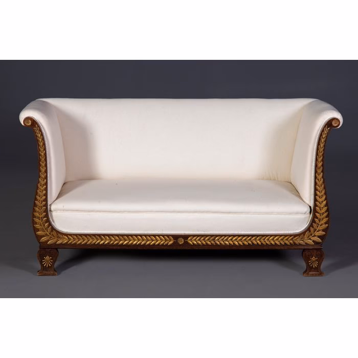 ¿Dónde tiene su sede Sofa Empire?