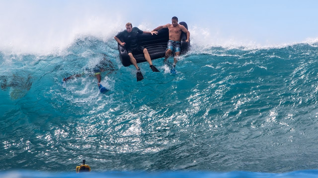 Is Couchsurfing still free?