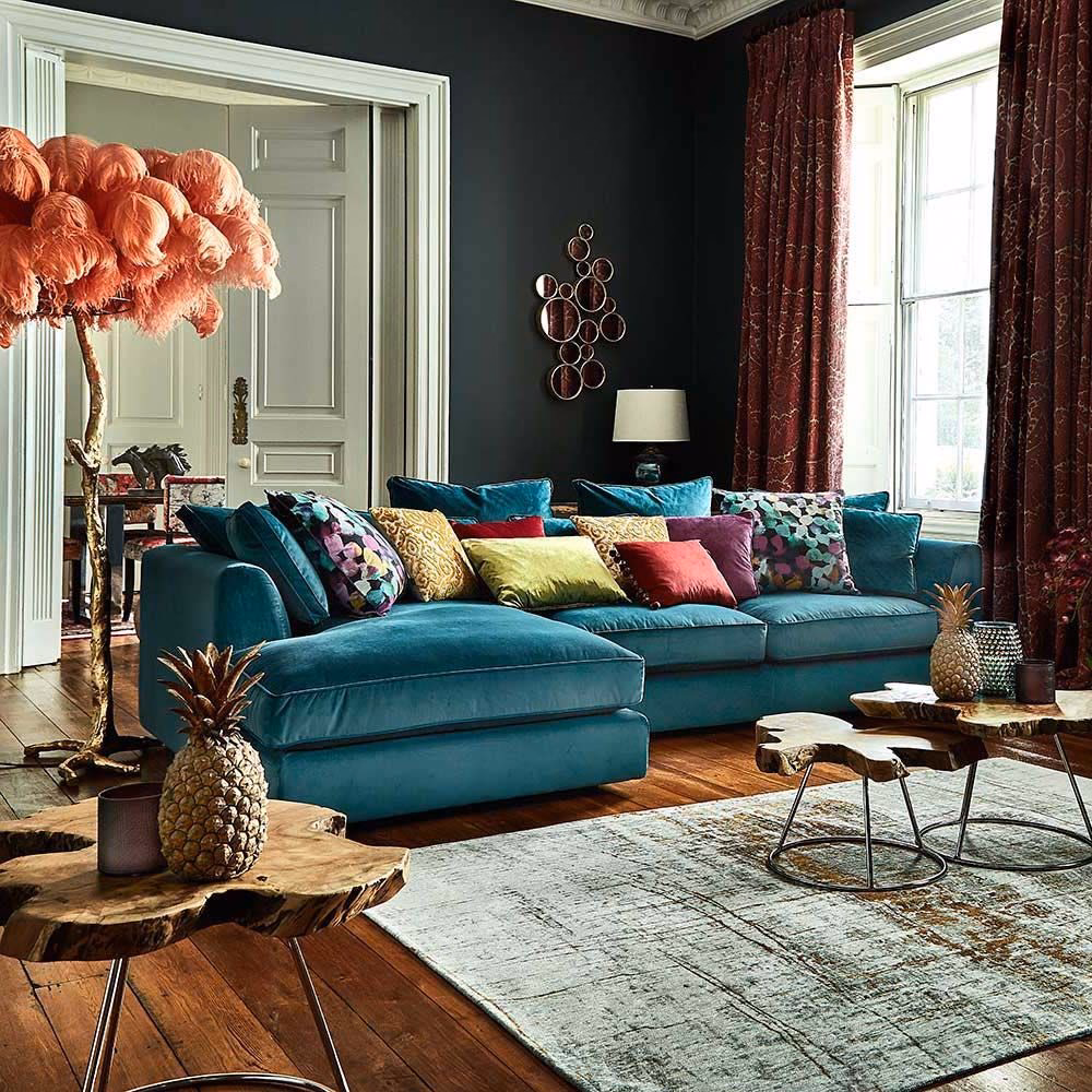 Is turquoise a good color for a living room?