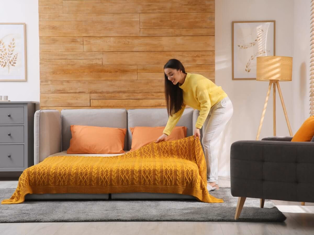 What are the benefits of a sleeper sofa?